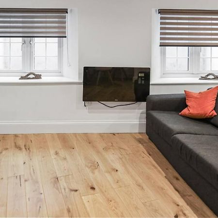 Cosy 1-Bdr W/ Free Parking In Central Reading Luaran gambar