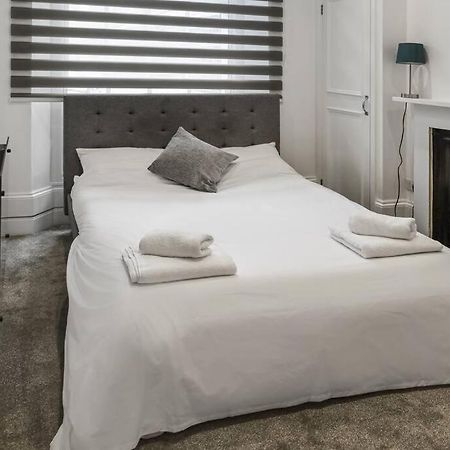 Cosy 1-Bdr W/ Free Parking In Central Reading Luaran gambar