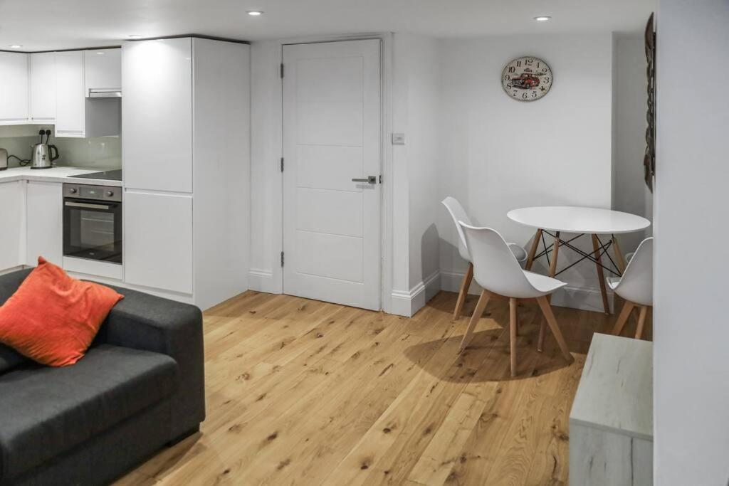 Cosy 1-Bdr W/ Free Parking In Central Reading Luaran gambar
